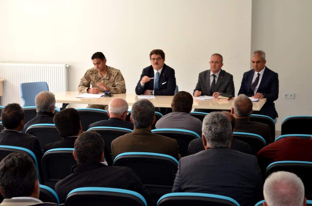 Kaymakamımız Önder Koç, Köy Muhtarlarımızla Bir Araya Geldi
